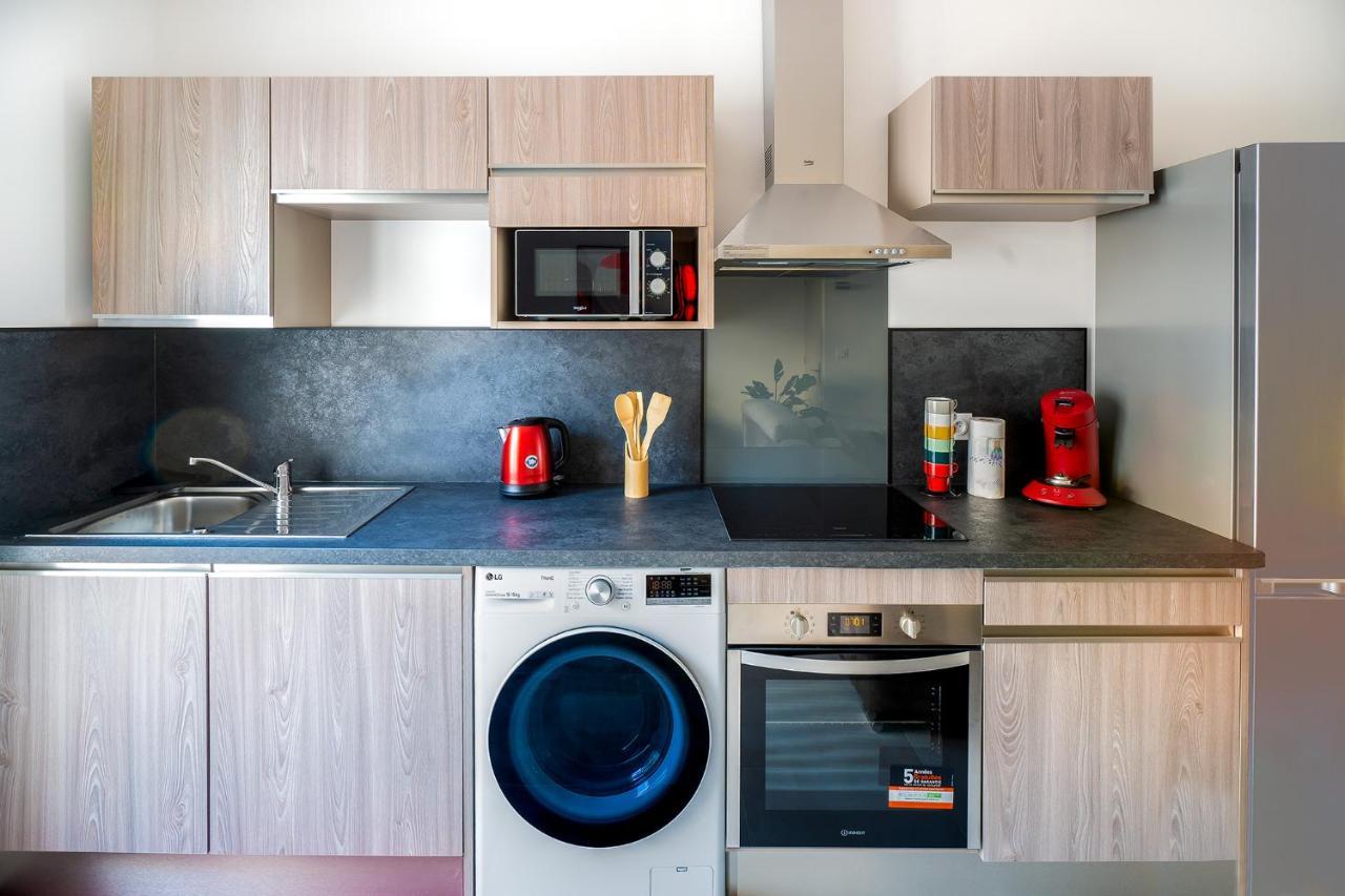 Superbe Appartement A 2 Pas Des Halles, Climatise, Terrasse, Garage Нарбонна Экстерьер фото