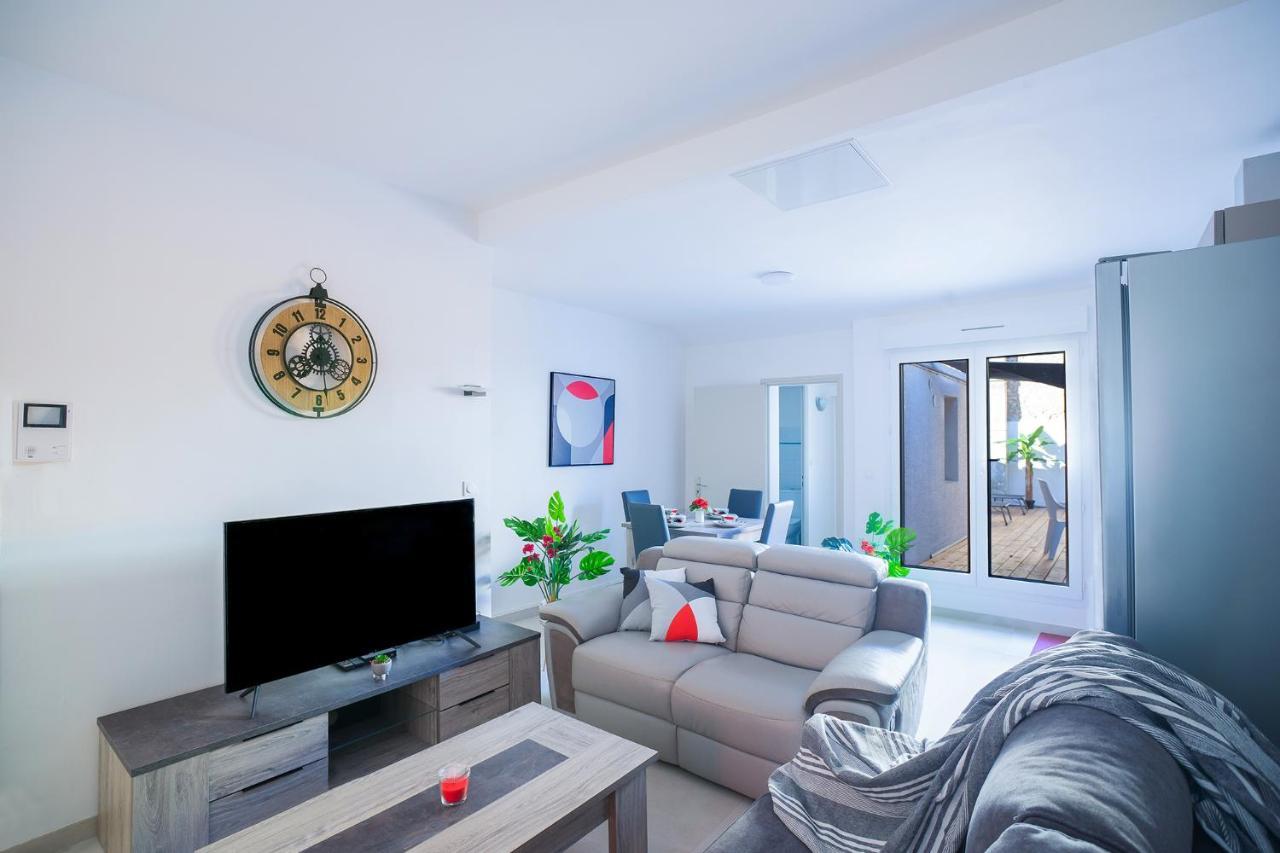 Superbe Appartement A 2 Pas Des Halles, Climatise, Terrasse, Garage Нарбонна Экстерьер фото